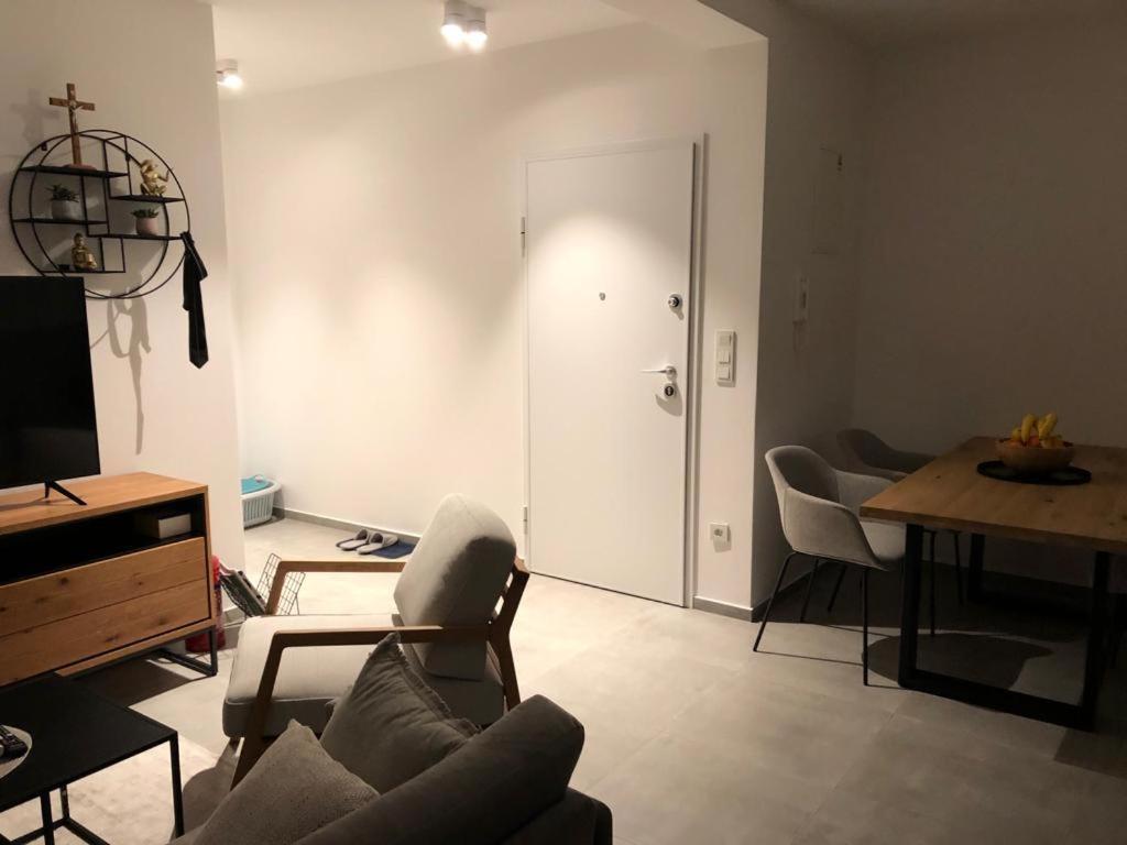 Spuzva Apartman Brodarica  Kültér fotó