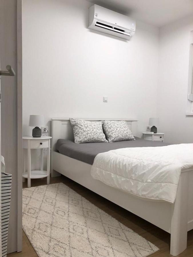 Spuzva Apartman Brodarica  Kültér fotó